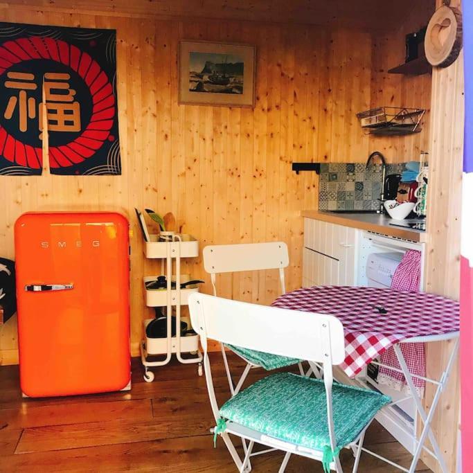 Cosy Private Cabin With Parking In Good Location Oxford Exterior photo